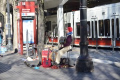 Street Musician in Old Town Portland || Oregon