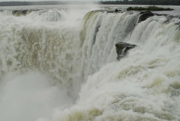 Devil's Throat || Iguaçu Falls, Argentina