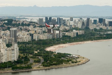 Flight Path through Rio || Rio de Janeiro, Brazil