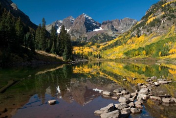 Maroon Bells Reflection in Fall || Colorado