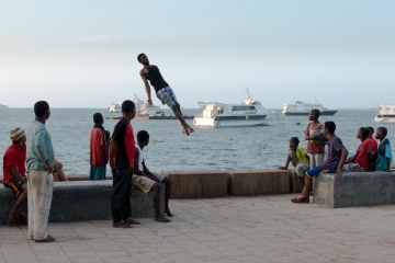 Diving for Style 1 || Stone Town, Zanzibar