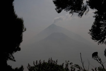 Mount Sabyinyo Hut || Mgahinga Gorilla National Park, Uganda