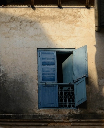 Stone Town Window || Zanzibar