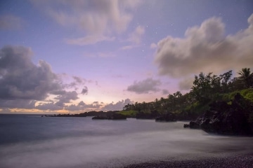 Black Sand Beach Sunrise || Waiʻanapanapa, Hawaii