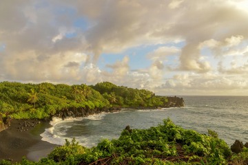 Black Sand Beach || Waiʻanapanapa, Hawaii