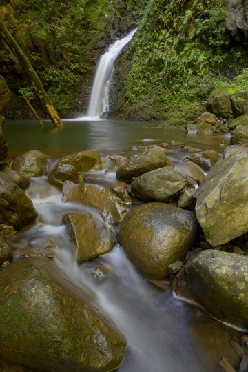 Hidden Falls along Wailua Stream || Maui, Hawaii