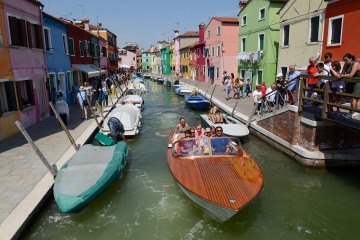 Colorful Canal in Murano || Venice