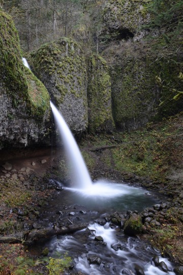 Ponytail Falls || Columbia River Gorge, Oregon
