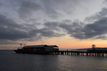 Port Angeles City Pier at Sunrise || Washington