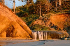 Cave & Waterfall on Beach || Hug Point State Recreation Site, Oregon