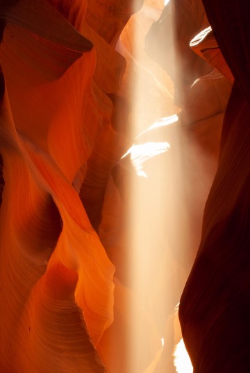 Light Beam || Lower Antelope Canyon