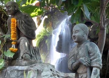 Buddha Waterfall at Wat Pho || Bangkok