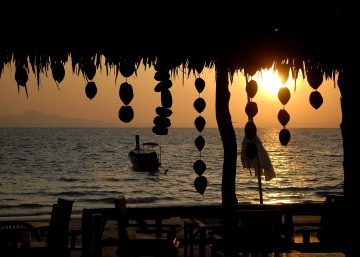 Rantee Bay Sunrise || Ko Phi Phi Don