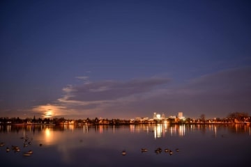 Sloan's Lake Skyline with Full Moon || Denver