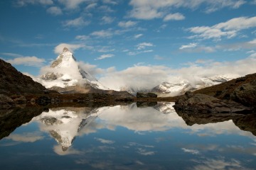 Matterhorn Reflection in Riffelsee Lake || Switzerland